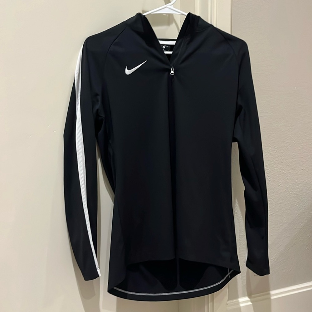 Mike soccer half zip size medium
